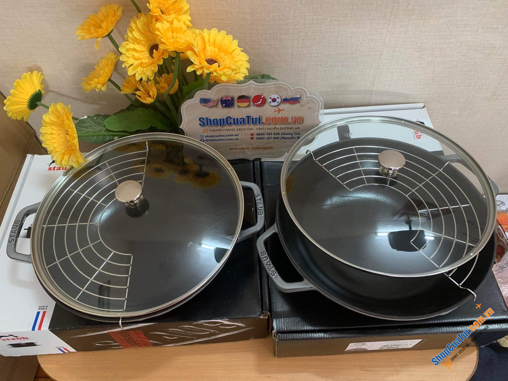 CHẢO GANG XÀO RÁN STAUB 30 CM KÈM VỈ RÁO DẦU, CÓ VUNG KÍNH, MÀU XÁM - Made in France - staub cast iron wok, grey, 30 cm