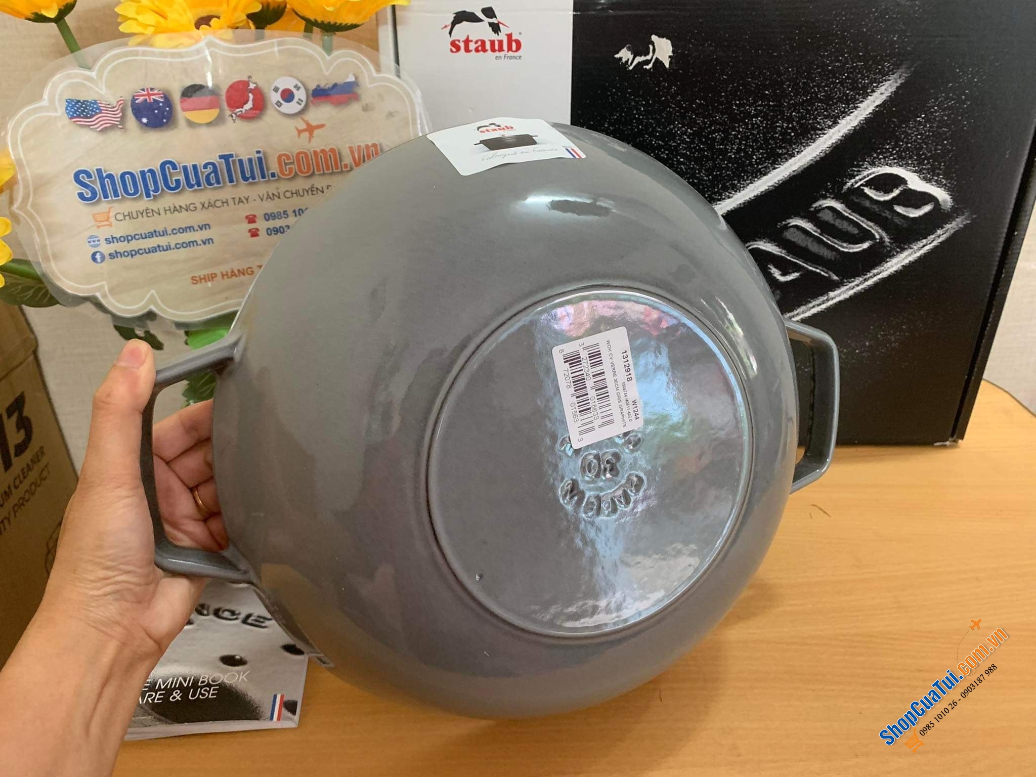 CHẢO GANG XÀO RÁN STAUB 30 CM KÈM VỈ RÁO DẦU, CÓ VUNG KÍNH, MÀU XÁM - Made in France - staub cast iron wok, grey, 30 cm