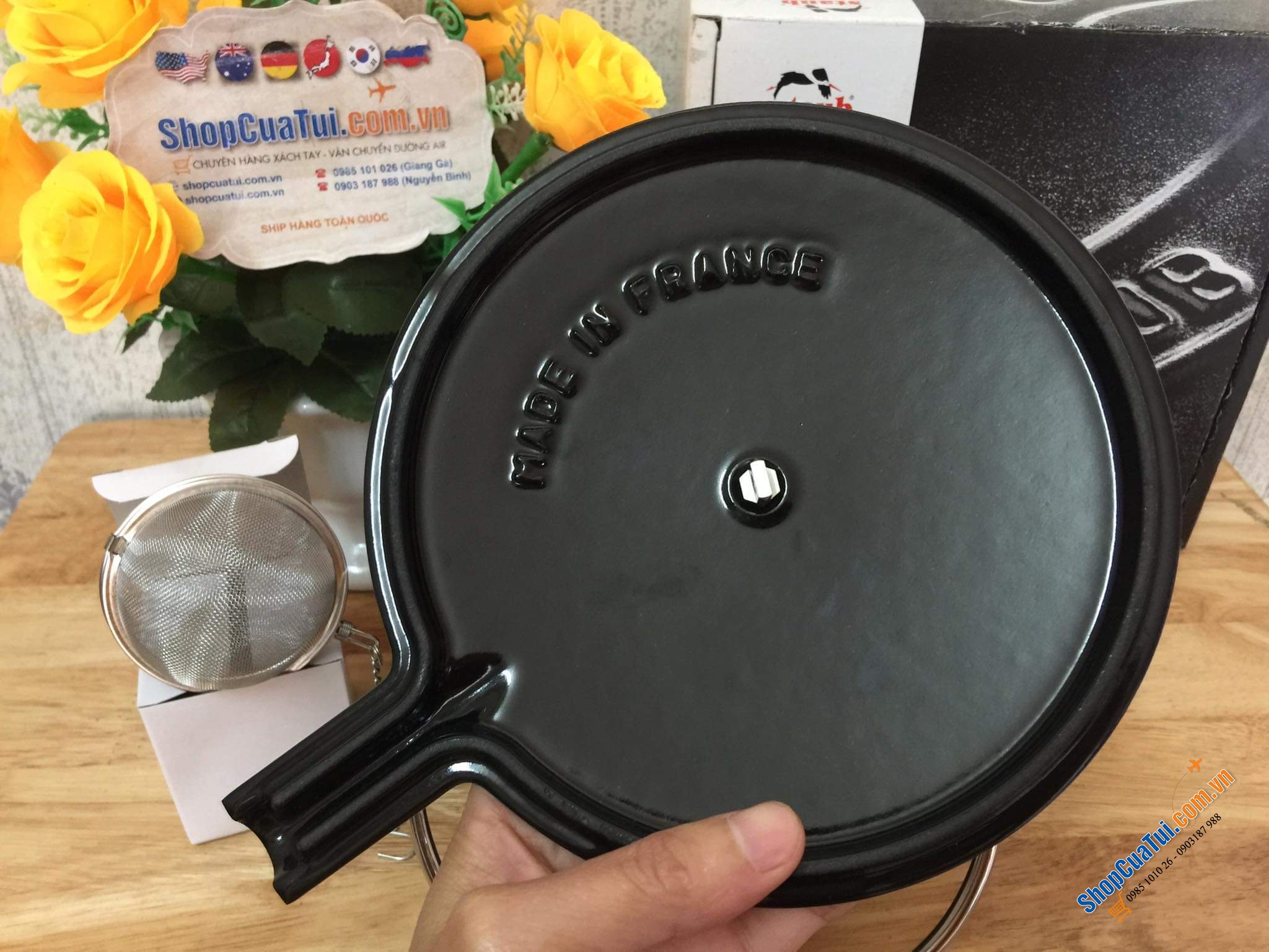 ẤM ĐUN TRÀ GANG STAUB KÈM LÕI LỌC 1 LÍT -MADE IN FRANCE - MÀU XANH HÚNG