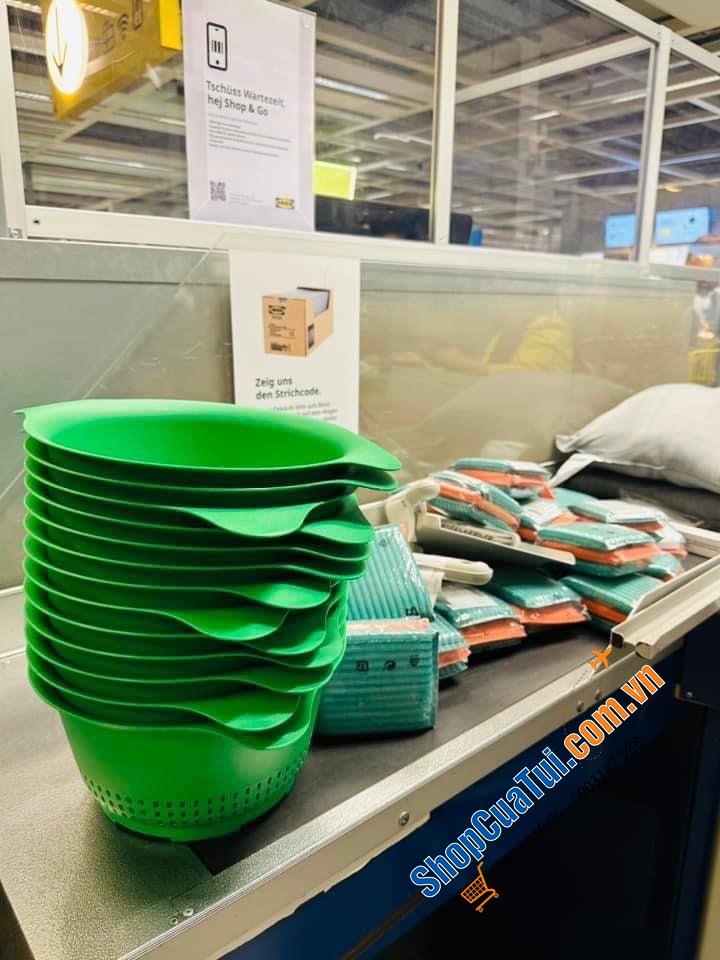 RỔ NHỰA IKEA XANH - MADE IN ITALY.
