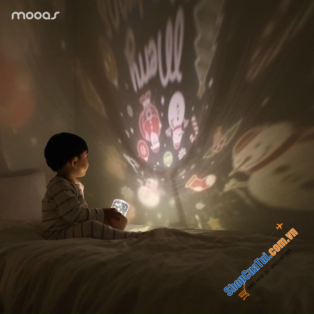ĐÈN NGỦ MOOAS WONDERLAND MÀU NHIỆM CHO BÉ - Chiếc đèn ngủ kết hợp máy chiếu, phát nhạc