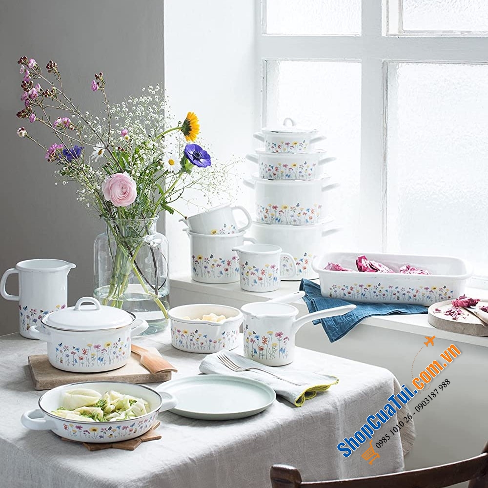 Quánh RIESS Country 14cm 0.75 L có vòi, vành loe, tay cầm tráng men có lỗ treo