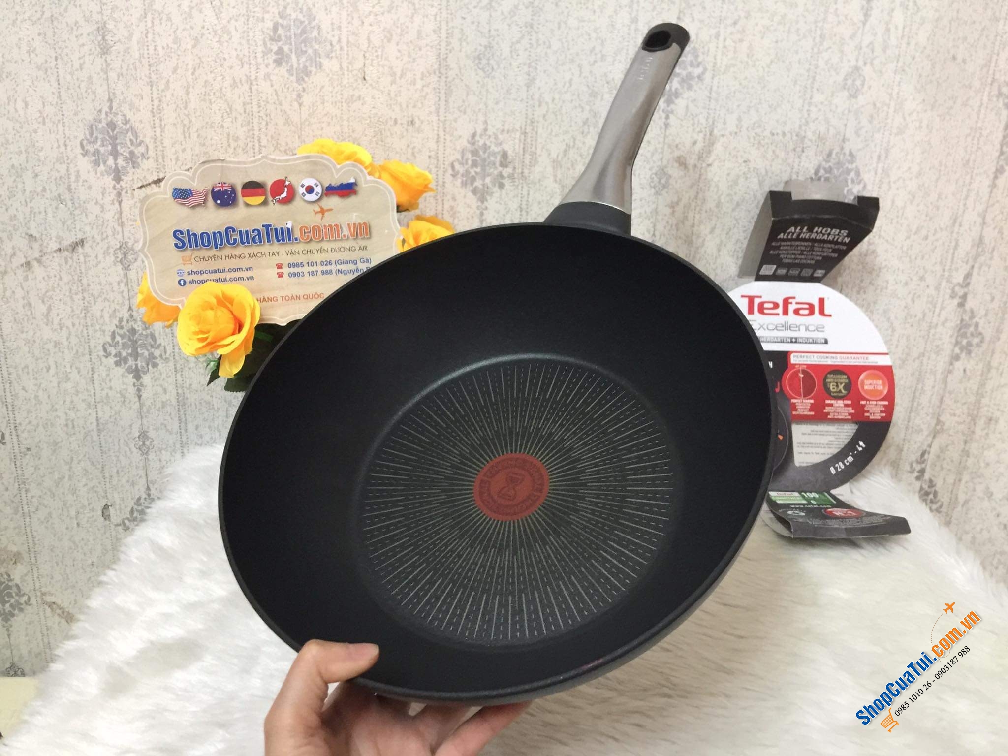 Chảo sâu lòng Tefal Excellence Wok 28cm tăng cường thêm 3 lớp Titanium - độ bền xuất sắc - Made in France