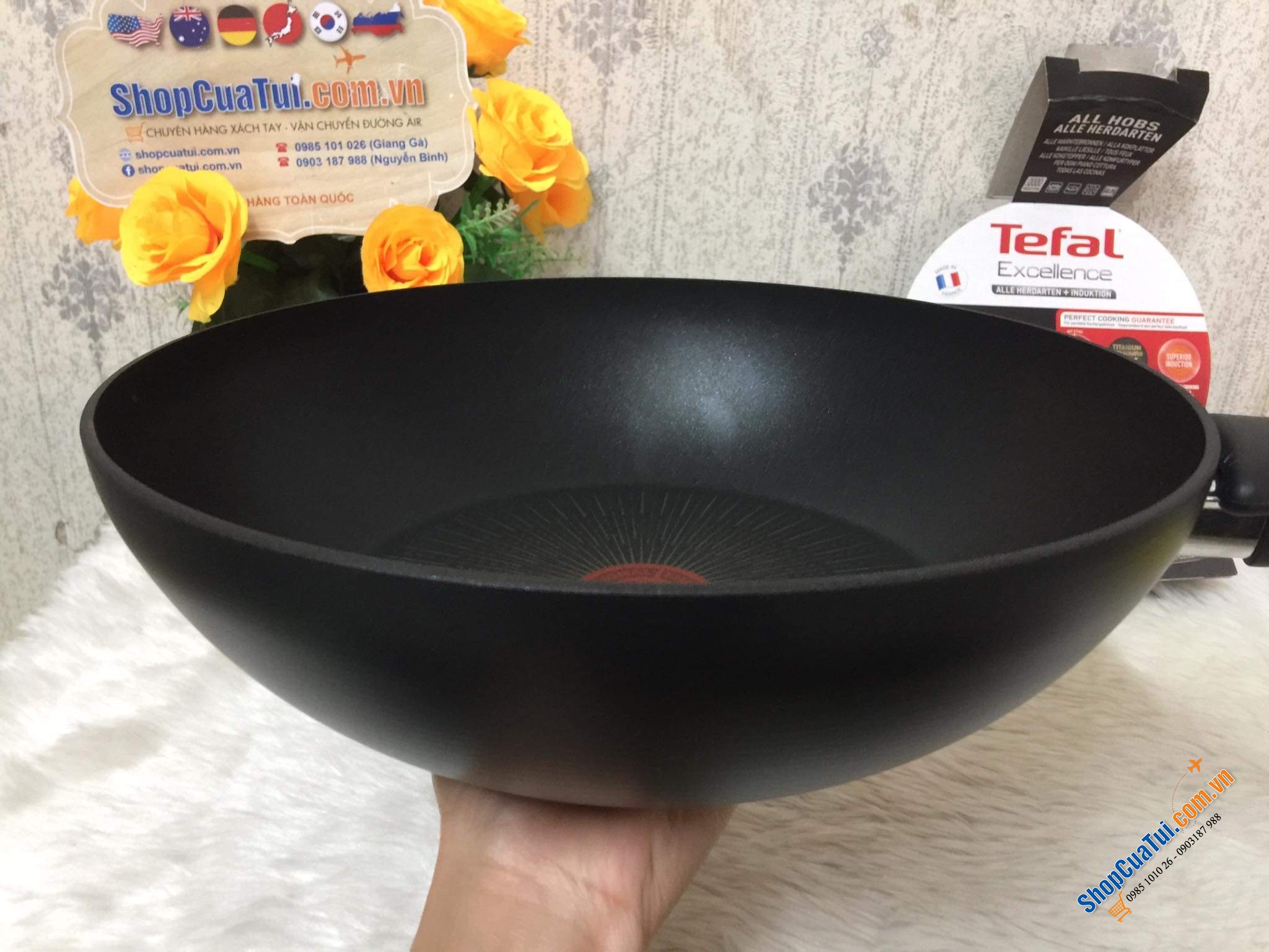 Chảo sâu lòng Tefal Excellence Wok 28cm tăng cường thêm 3 lớp Titanium - độ bền xuất sắc - Made in France