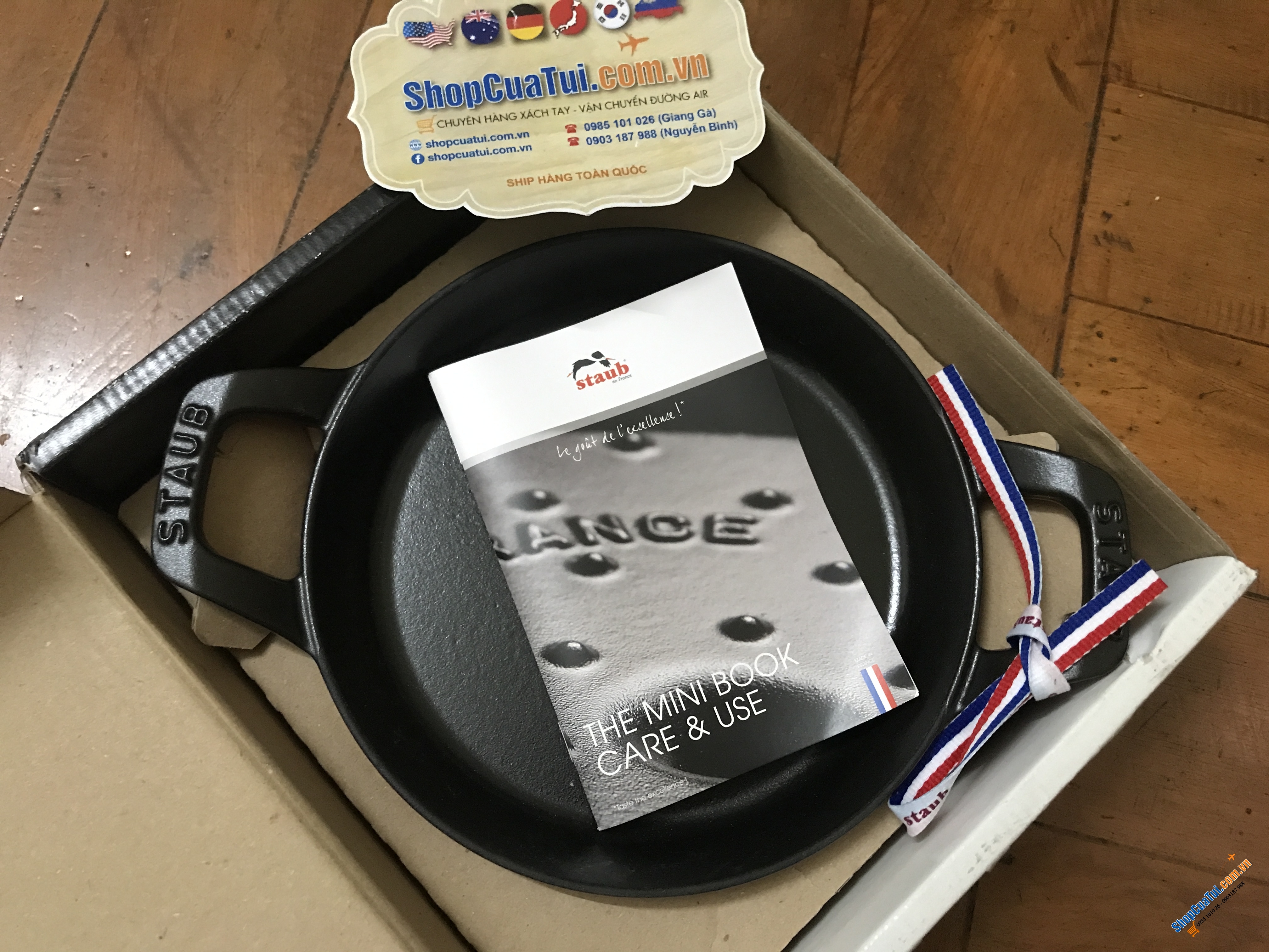 CHẢO GANG STAUB BỎ LÒ VÀ CHIÊN RÁN 20 CM - MÀU ĐEN - MADE IN FRANCE.