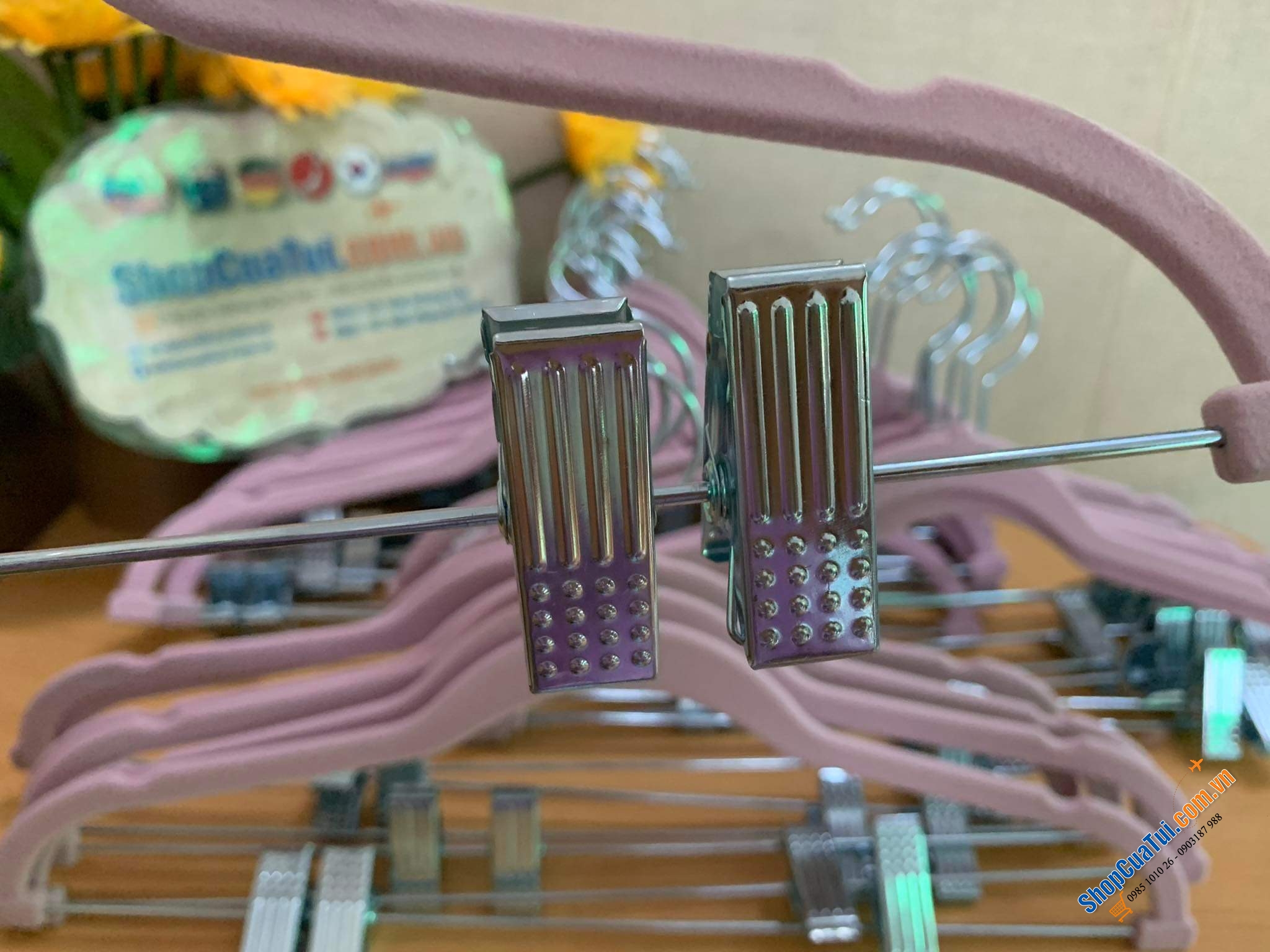 Set 30 mắc quần áo phủ nhung kèm kẹp treo quần, váy Songmics - Móc quần áo model 2023