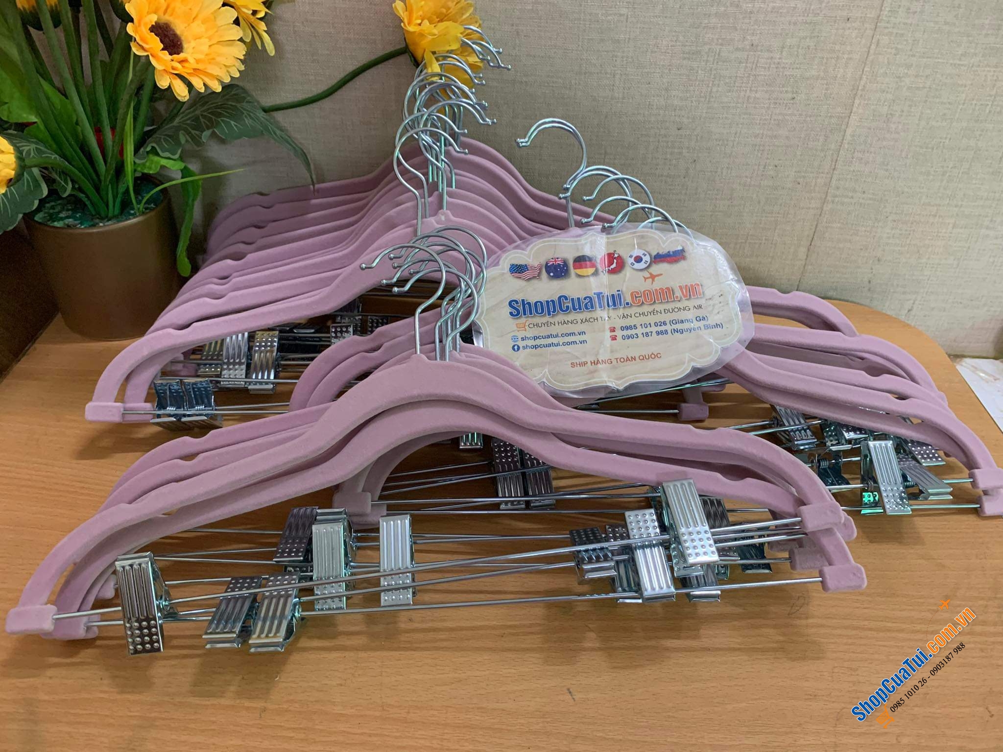 Set 30 mắc quần áo phủ nhung kèm kẹp treo quần, váy Songmics - Móc quần áo model 2023