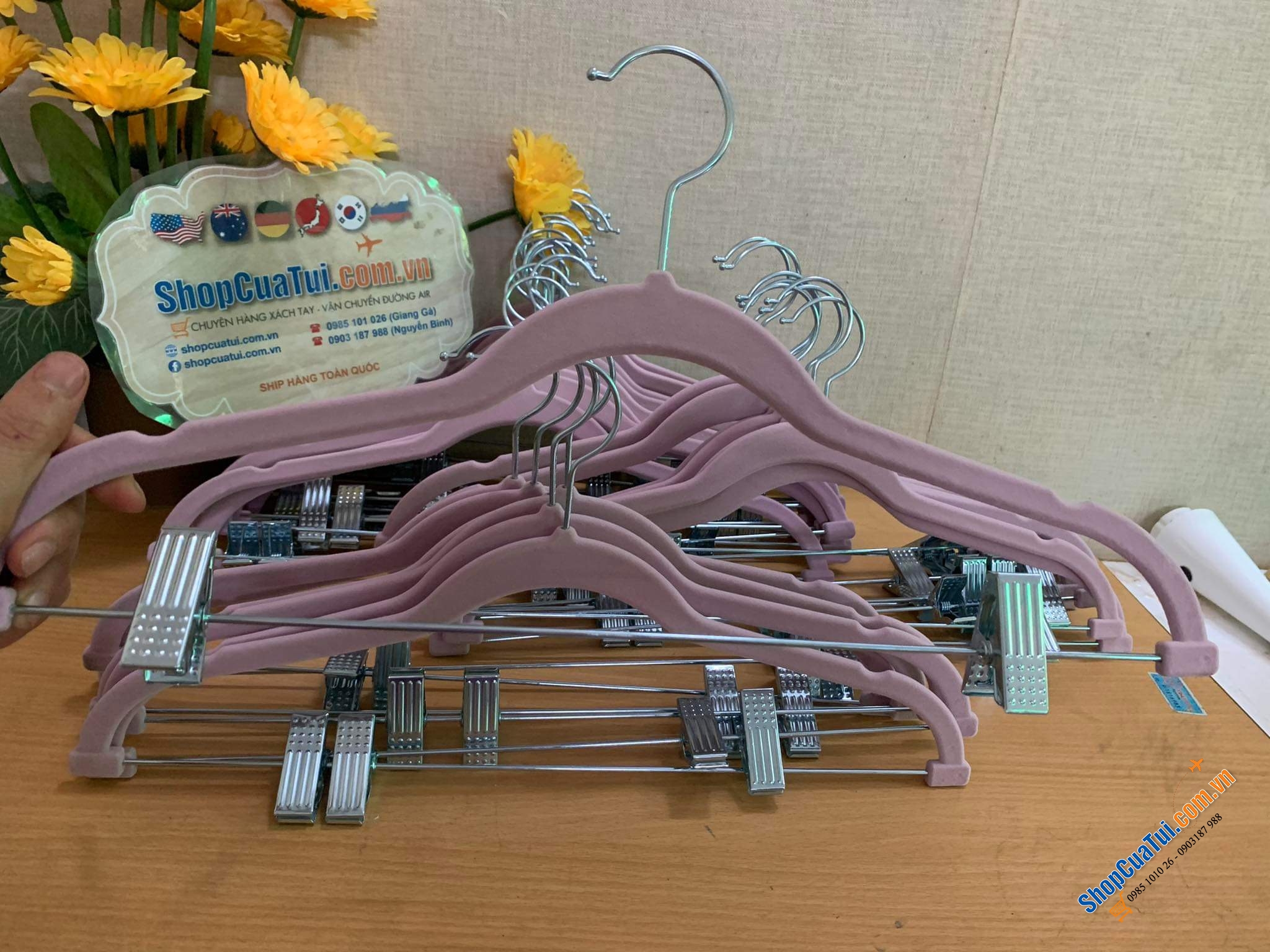 Set 30 mắc quần áo phủ nhung kèm kẹp treo quần, váy Songmics - Móc quần áo model 2023