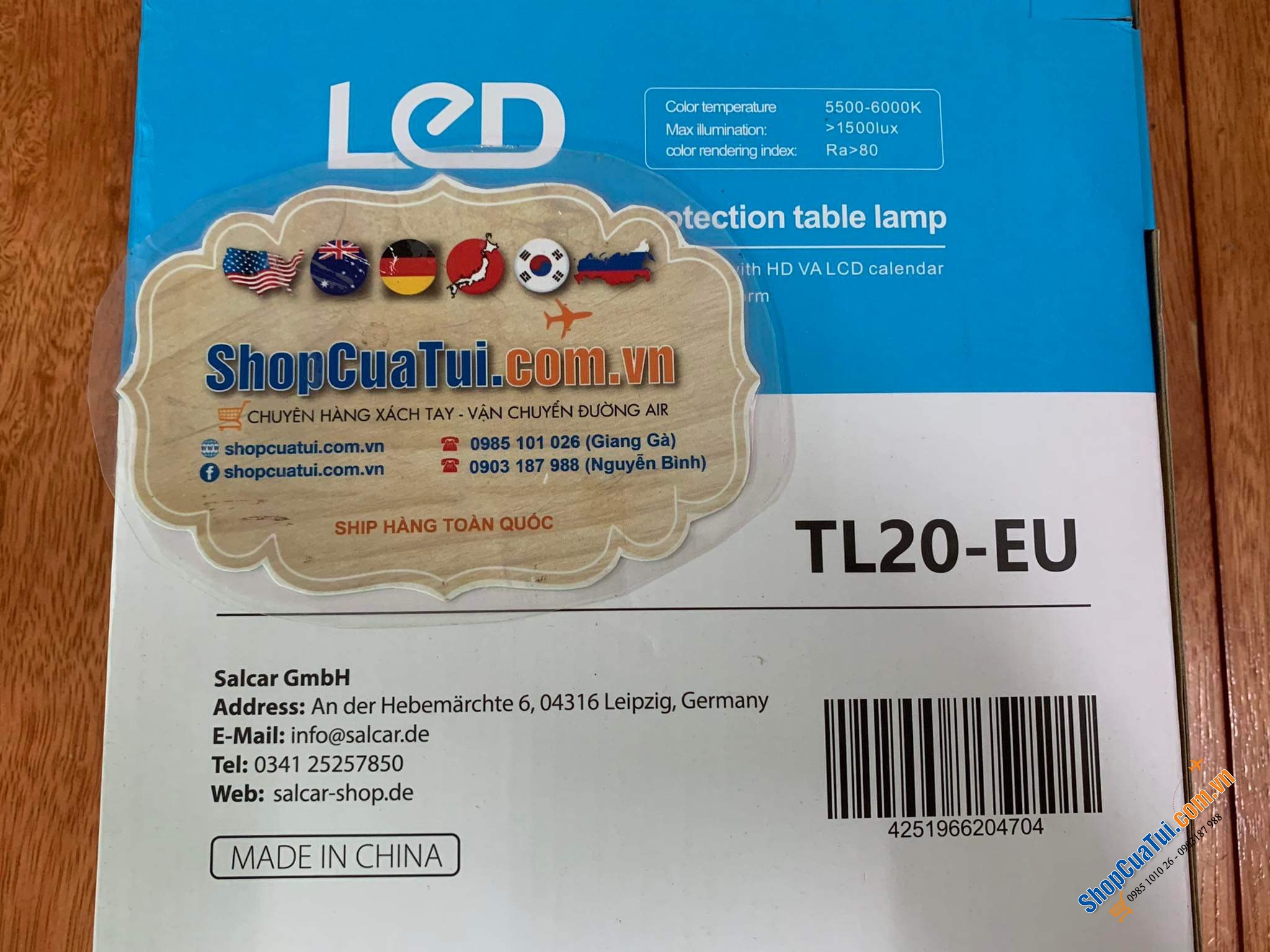 Đèn LED chống cận Wilit S1 thiết kế màu trắng siêu trang nhã.