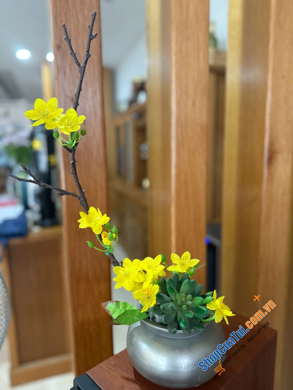 Set 2 bình hoa giả cổ Loberon 16428 bằng nhôm đúc chất lượng cao với lớp hoàn thiện cổ kính 22cm và 16cm