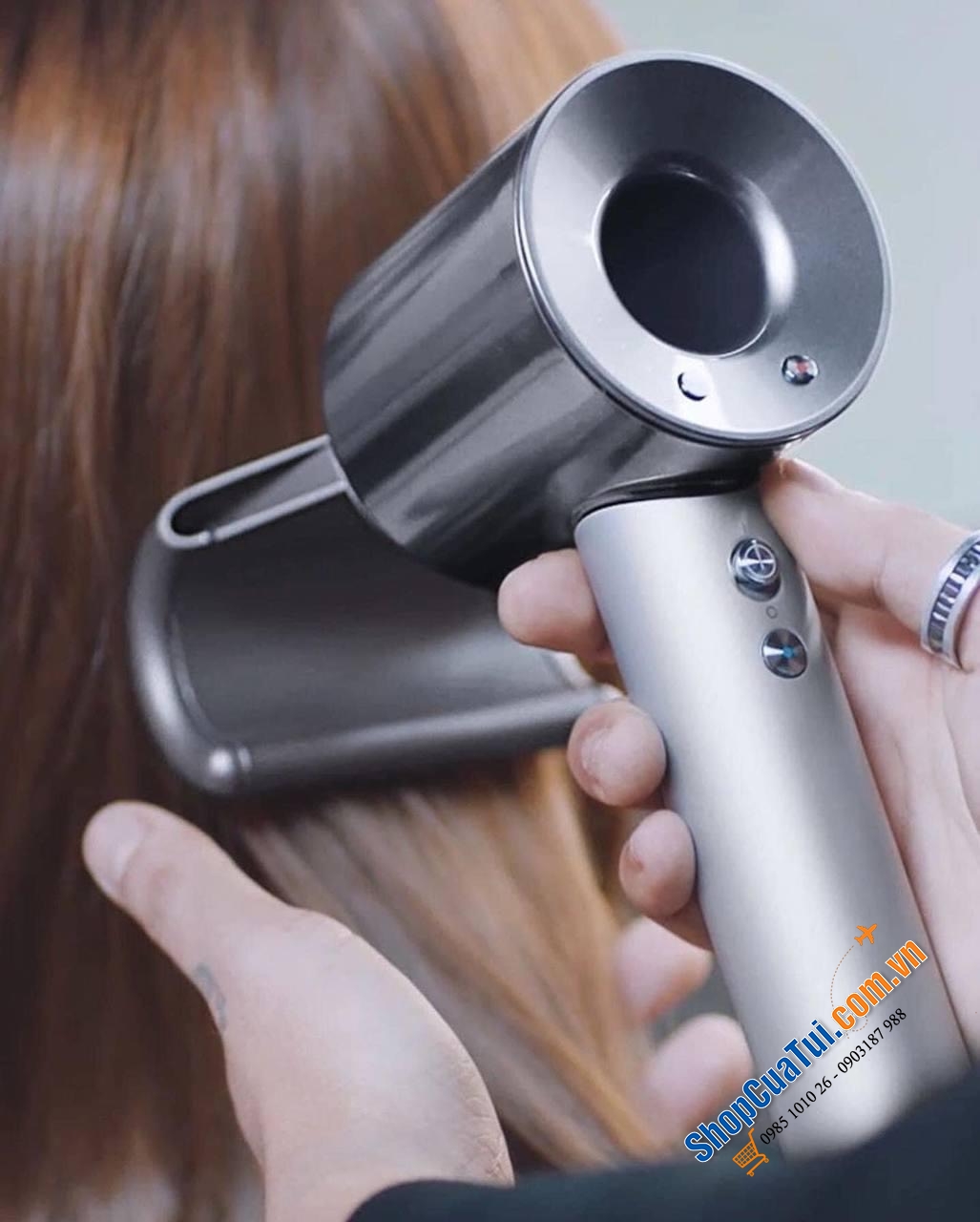 Máy sấy tóc Dyson Supersonic HD12 phiên bản 2023  công nghệ kiểm soát nhiệt thông minh, bảo vệ độ bóng tự nhiên của tóc