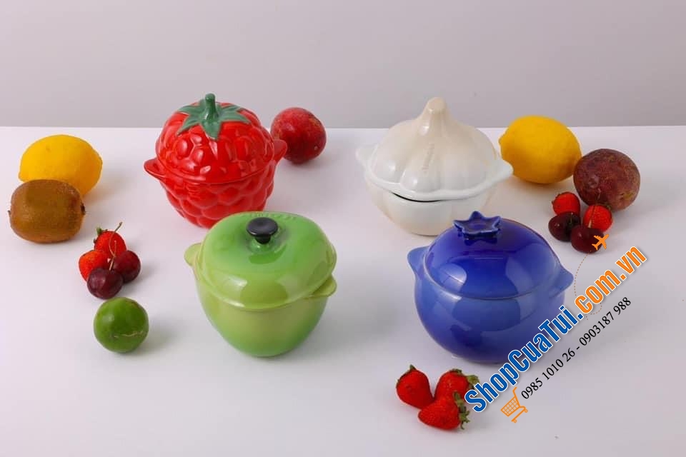 Set 4 âu sứ Le Creuset dâu tây, táo xanh, việt quất, tỏi trắng (đường kính khoảng 11cm)