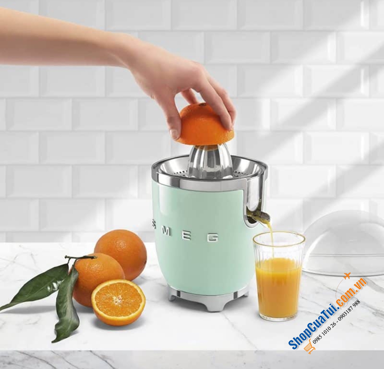 MÁY VẮT CAM SMEG NHIỀU MÀU công suất 70W giúp vắt kiệt cam, chanh, thiết kế sang trọng