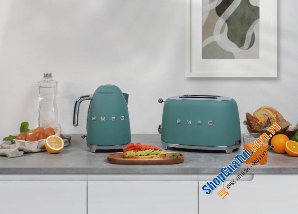 Ấm siêu tốc SMEG KLF03EGMEU Emerald Green 1,7 Lít - Màu xanh ngọc - Màu mới của hãng