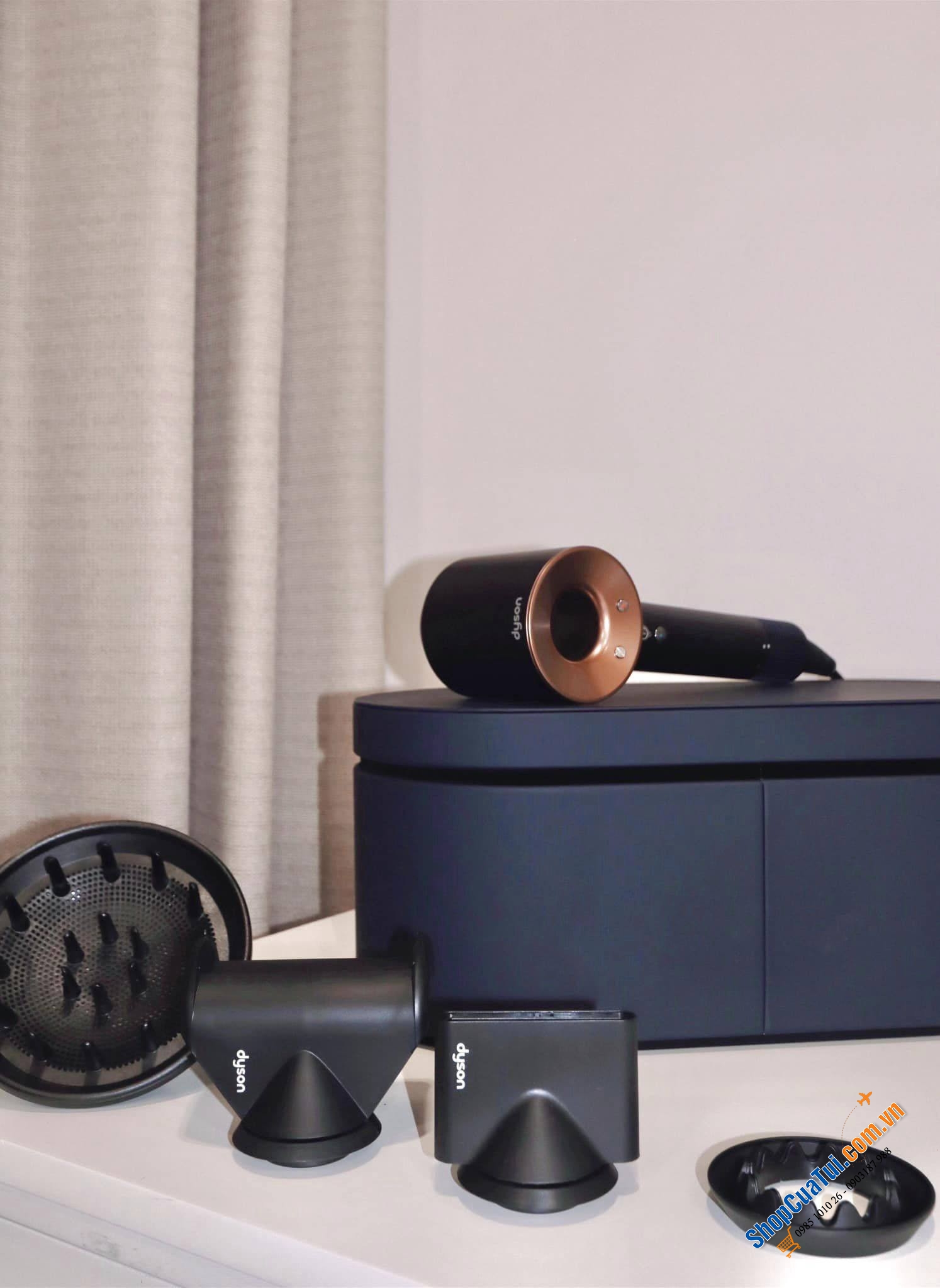 Máy sấy tóc Dyson Surpersonic màu xanh Prussian blue Rich copper - Bản limited tặng kèm hộp da
