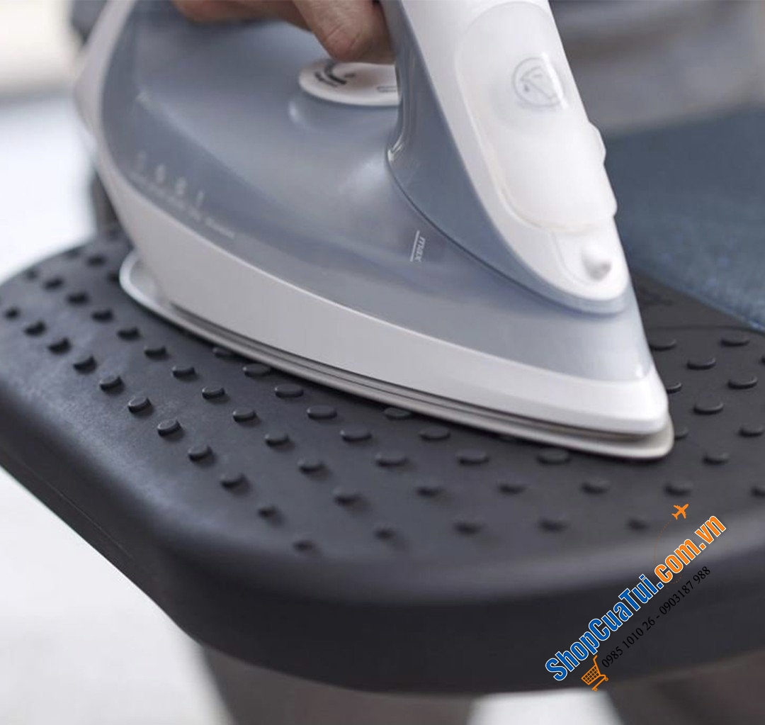 Cầu là - Bàn để ủi đồ chân cao có móc treo cửa Joseph Joseph Glide Plus (Blue) 50006