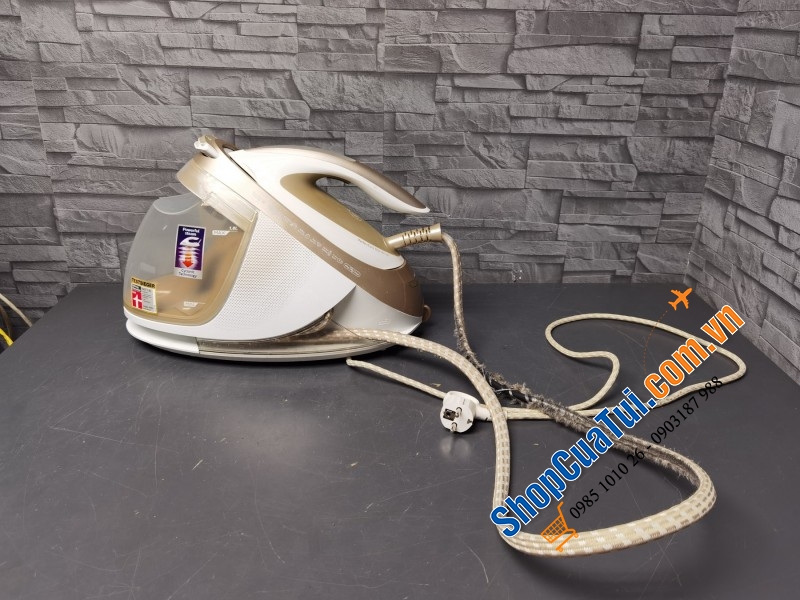 BÀN LÀ HƠI NƯỚC CHUYÊN DỤNG PHILIPS PERFECTCARE ELITE GC9642/60 với công suất 2400w, ngăn chứa nước 1,8 Lít