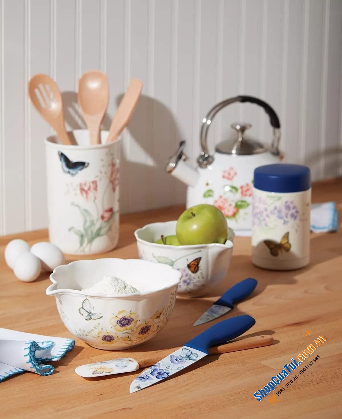 Sét 2 âu Lenox Butterfly Meadow dung tích 769ml & 1183ml họa tiết bướm và chim đặc trưng, bằng sứ