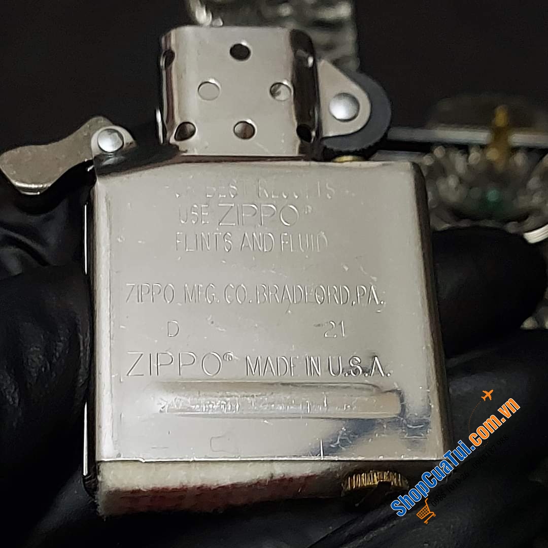 Bật lửa ZIPPO Kỳ lân kim tiền - biểu tượng của sự giàu sang phú quý với toàn bộ 5 mặt zip được bọc nổi, cầu kì và chỉn chu trong từng chi tiết (màu bạc limited)