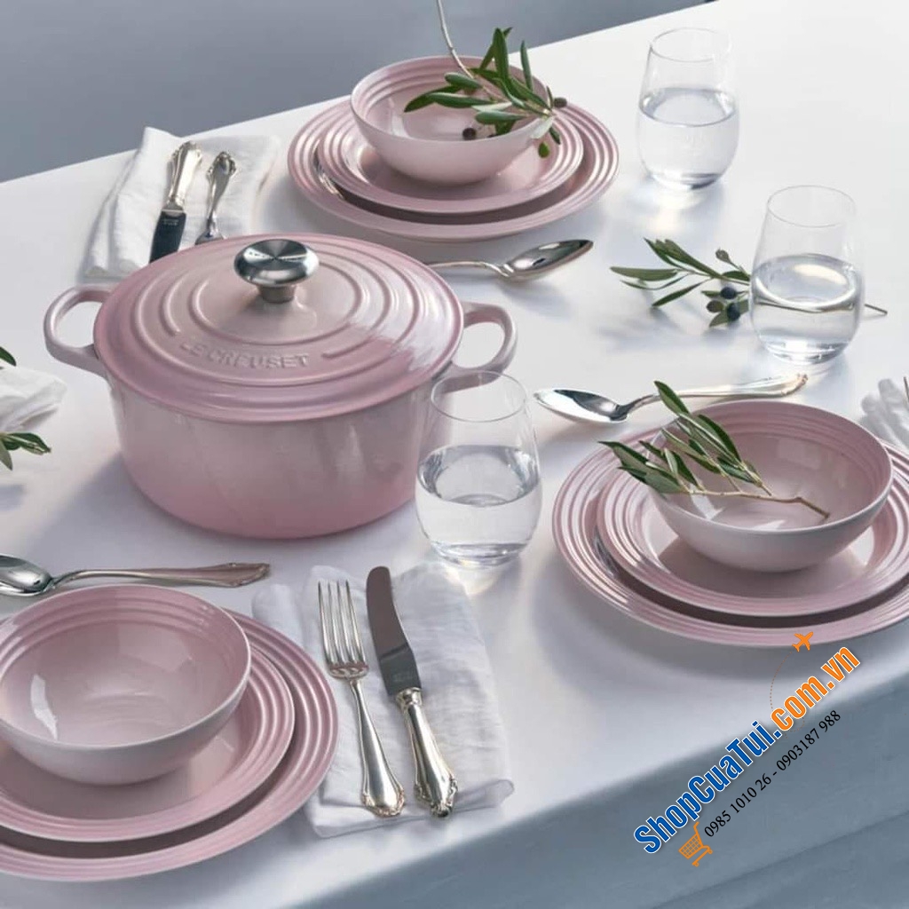 Nồi gang Le Creuset Signature 24cm màu hồng 4.2 lít