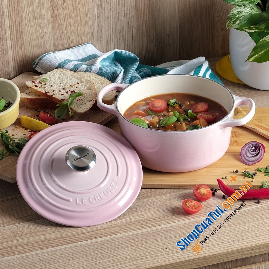 Nồi gang Le Creuset Signature 24cm màu hồng 4.2 lít - Made in France