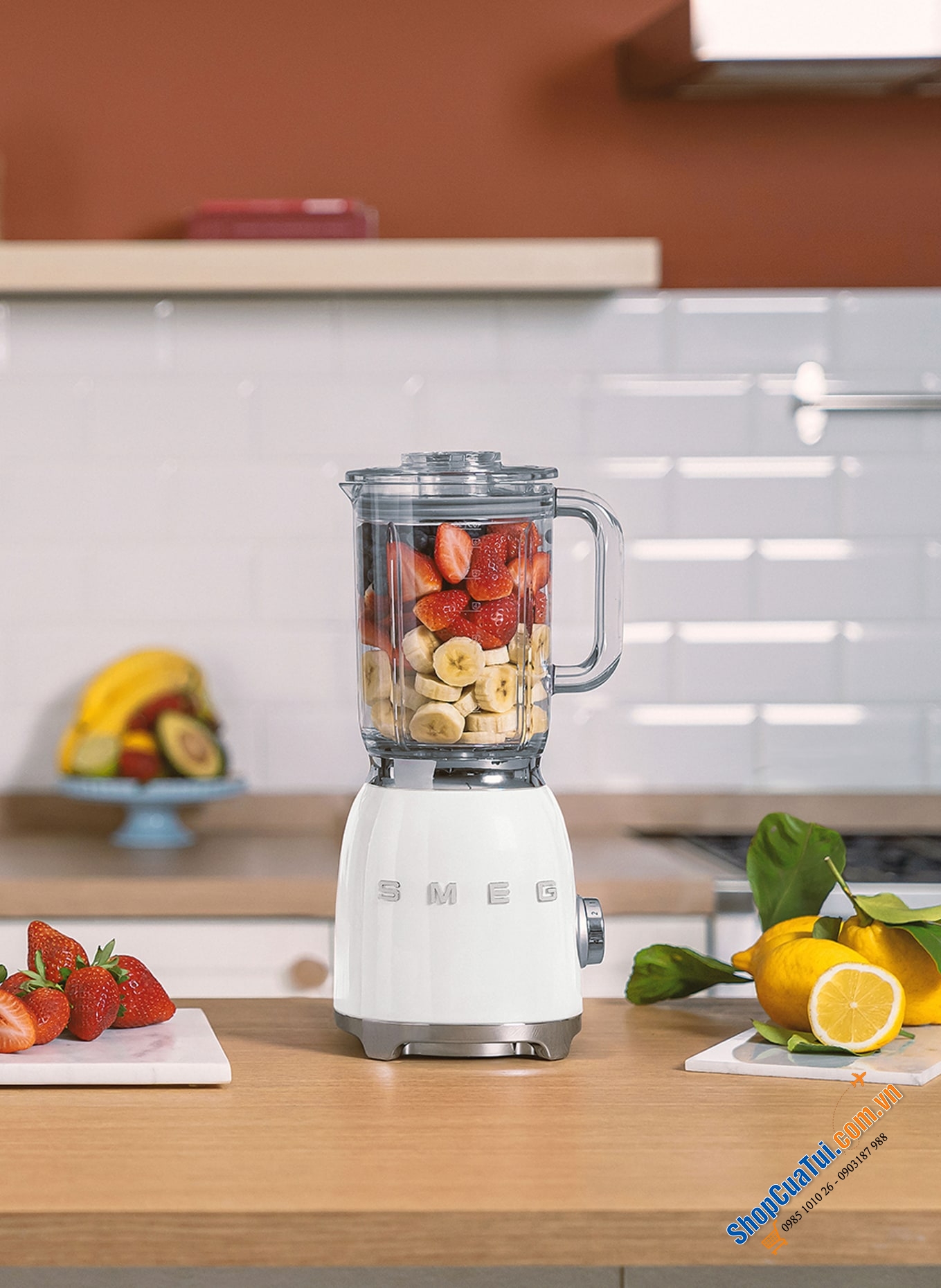 Máy xay sinh tố SMEG BLF03WHEU màu trắng 1,5 Lít, 800w