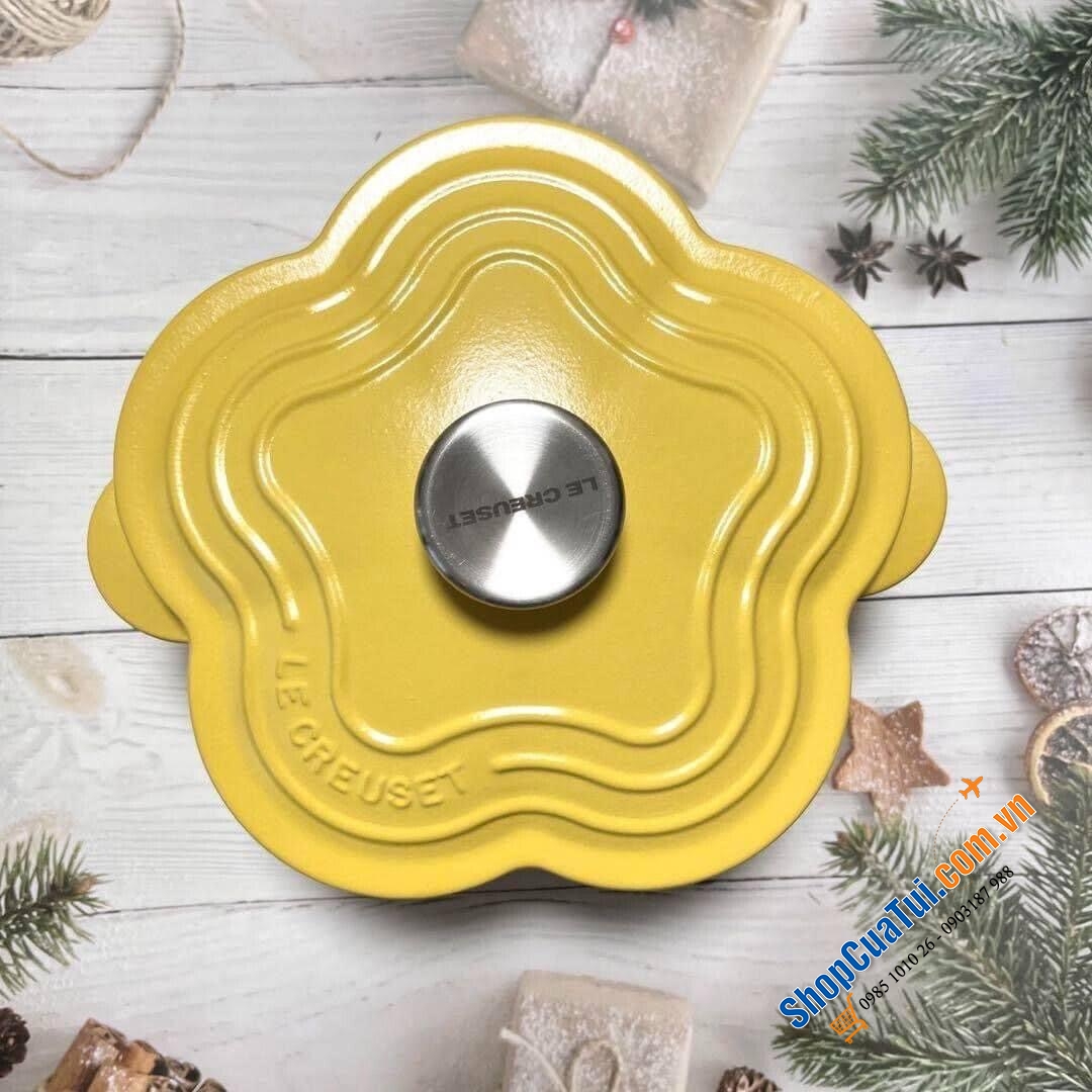 Nồi gang hoa vàng Le Creuset 2 lit, 24x22x14 cm