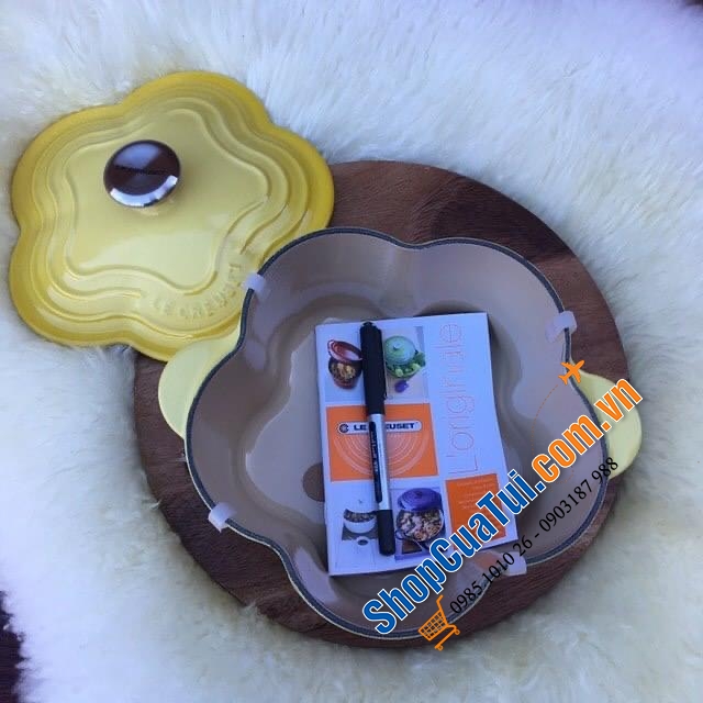 Nồi gang hoa vàng Le Creuset 2 lit, 24x22x14 cm