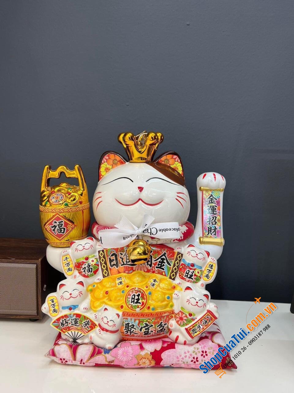 Mèo vẫy tay thần tài Nhật bản Maneki-neko mẫu 2024 - Kinh Doanh Đắc Lợi, Hạnh phúc sung túc 32 cm - mèo thần tài 32 cm quá đẹp cả về thần thái và thiết kế