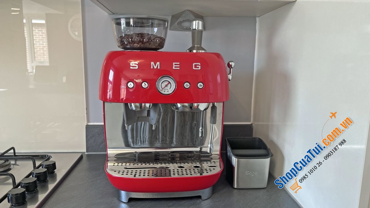 Máy Pha Cà Phê Bằng Tay Espresso phong cách thập niên 50 SMEG EGF03CREU - Màu kem - hoặc SMEG EGF03RDEU - Màu đỏ