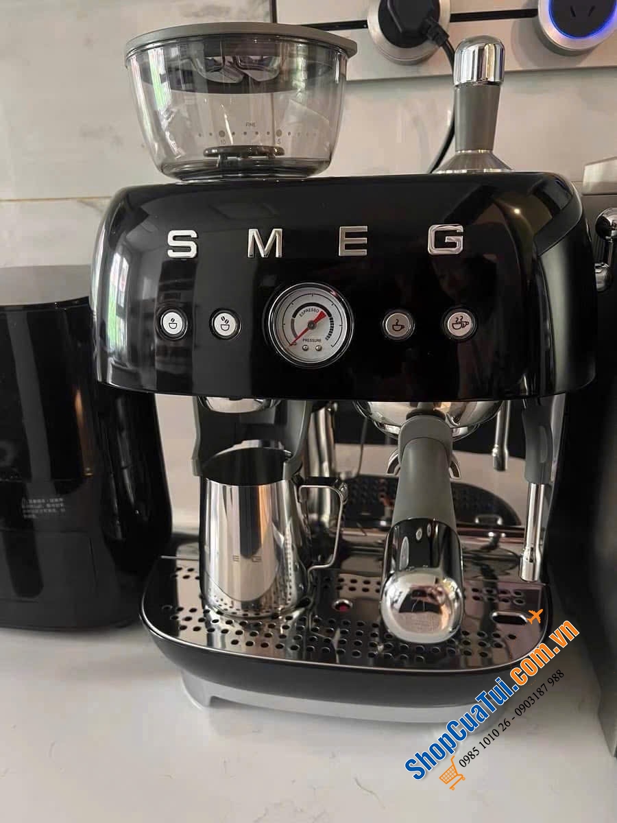 Máy Pha Cà Phê Bằng Tay Espresso phong cách thập niên 50 SMEG EGF03CREU - Màu kem - hoặc SMEG EGF03RDEU - Màu đỏ, đen, kem