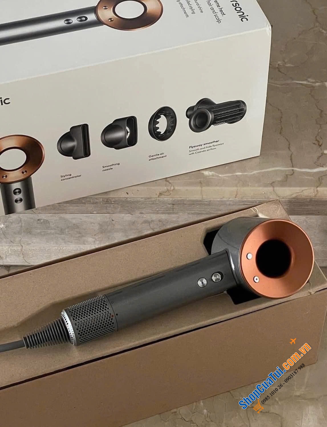 MÁY SẤY TÓC DYSON SUPERSONIC HD15 - NEW MODEL - gồm 01 thân máy sấy, 04 đầu sấy cải tiến và 01 hộp đựng