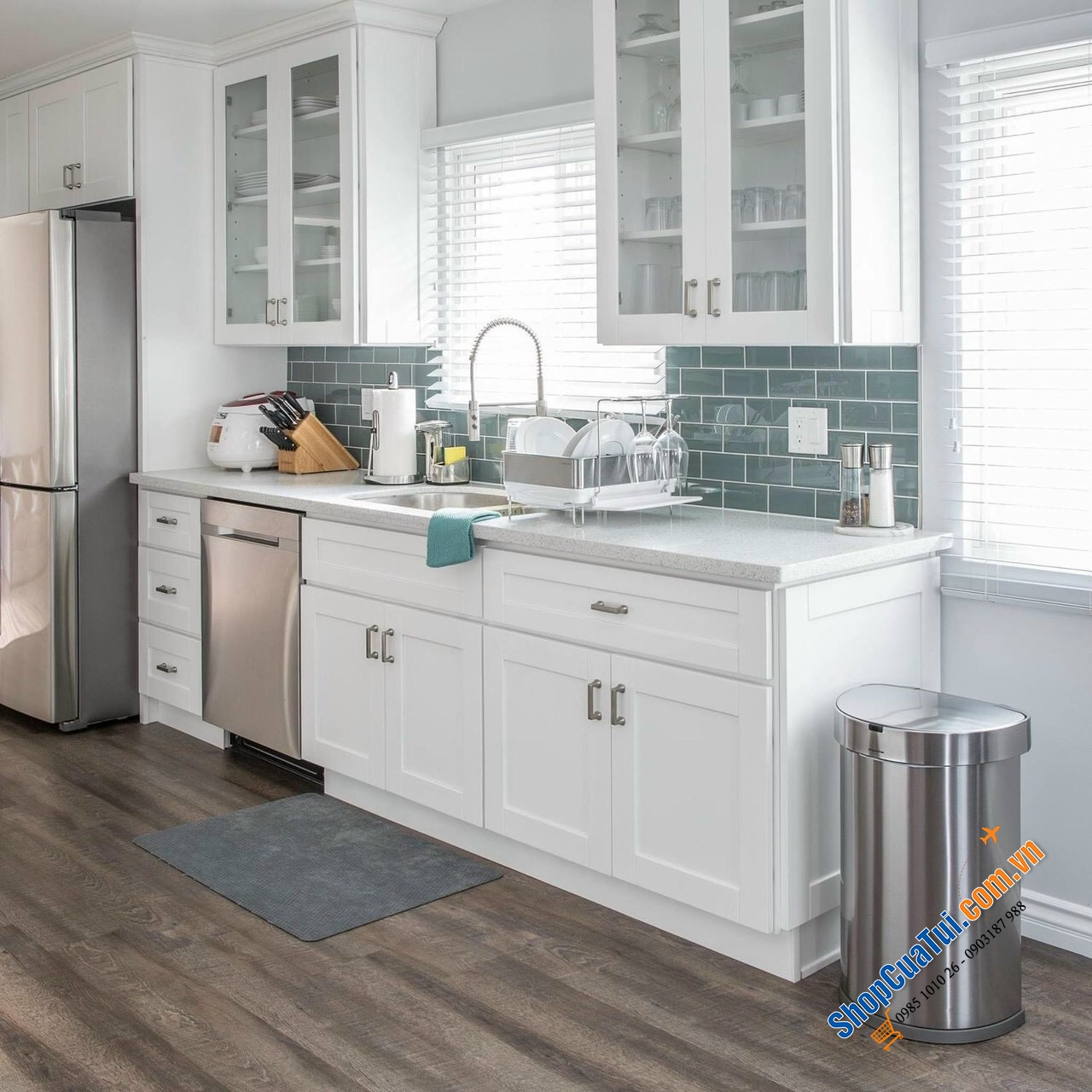 Thùng rác cảm ứng kháng khuẩn 45l Simplehuman  - đơn giản mở tự động chỉ bằng một cái vẫy tay