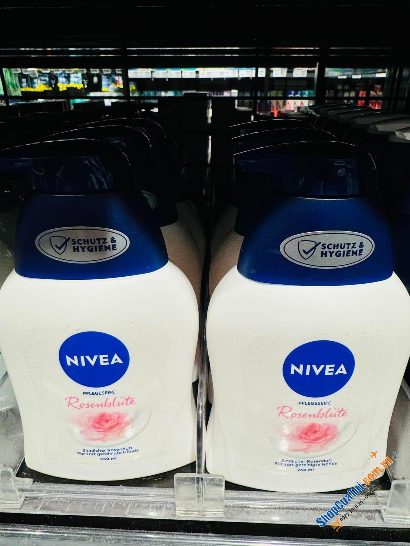 Nước rửa tay dạng sữa Nivea Rose  Germany 250ml - Làm sạch da tay và chăm sóc da tay với hương thơm ngọt ngào, nhẹ nhàng