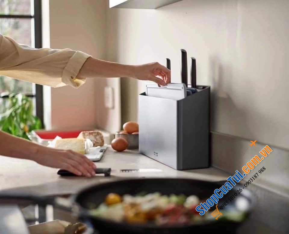 Bộ Dao Thớt 8 Món Joseph Joseph Folio Plus 60216 gồm 4 dao và 4 thớt SIZE LỚN