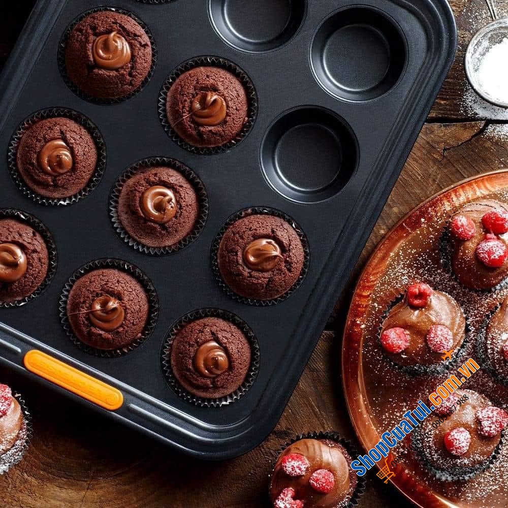 KHAY BÁNH MUFFIN LE CREUSET 12 CÁI.