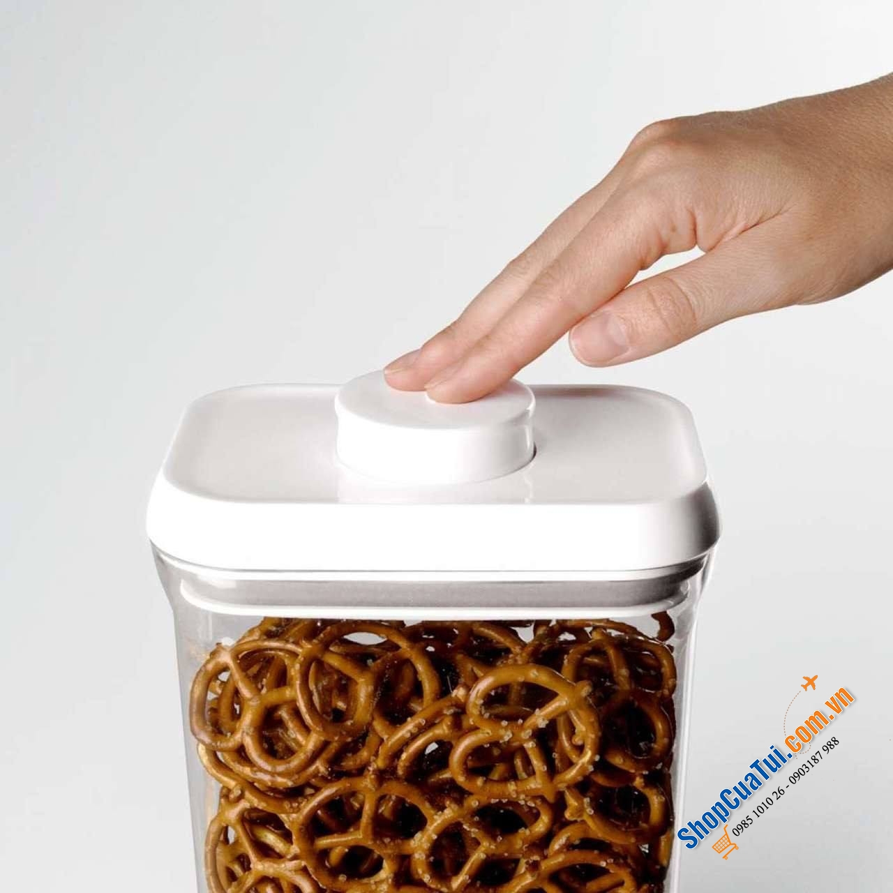 Sét 4 hộp đựng gia vị, thảo mộc Oxo - Bộ hộp đựng POP mini 4 món OXO 200ml hoàn hảo để giữ thảo mộc và gia vị khô luôn tươi ngon và ngăn nắp