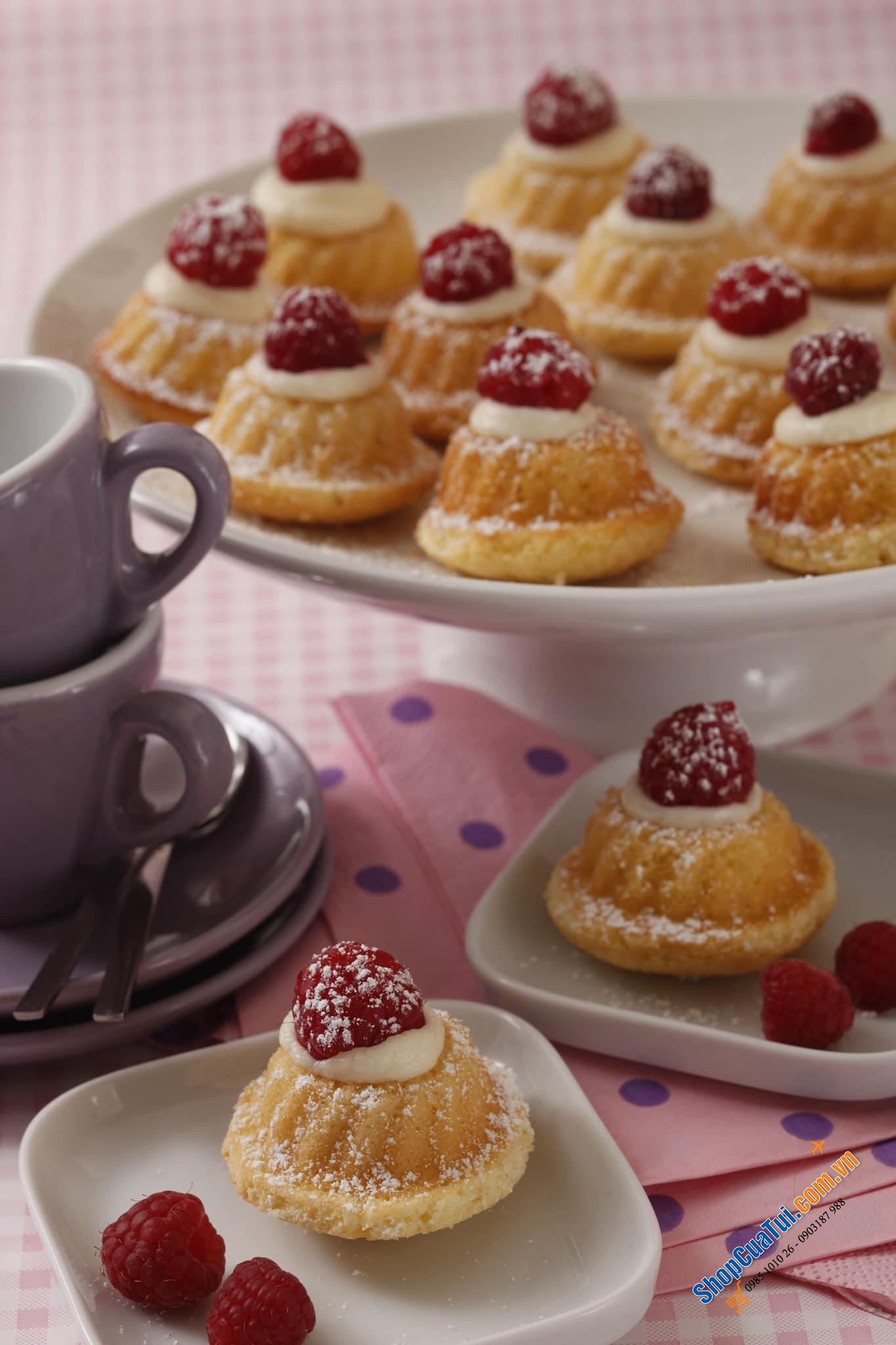 Set 12 Khuôn bánh silicon mini Tchibo.