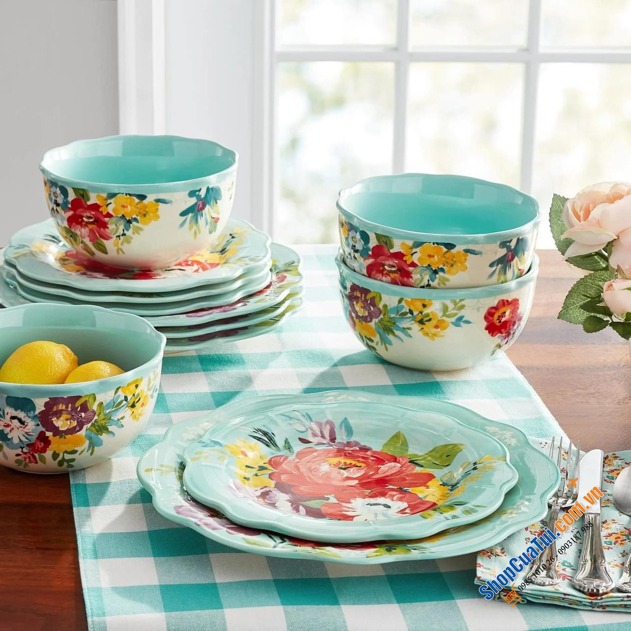 Sét bát đĩa 12 món The Pioneer Woman Sweet Romance Blossom -  thêm nét duyên dáng đồng quê cho bất kỳ bữa ăn nào bằng màu sắc và sức sống, gồm 4 đĩa ăn, 4 đĩa salad và 4 bát