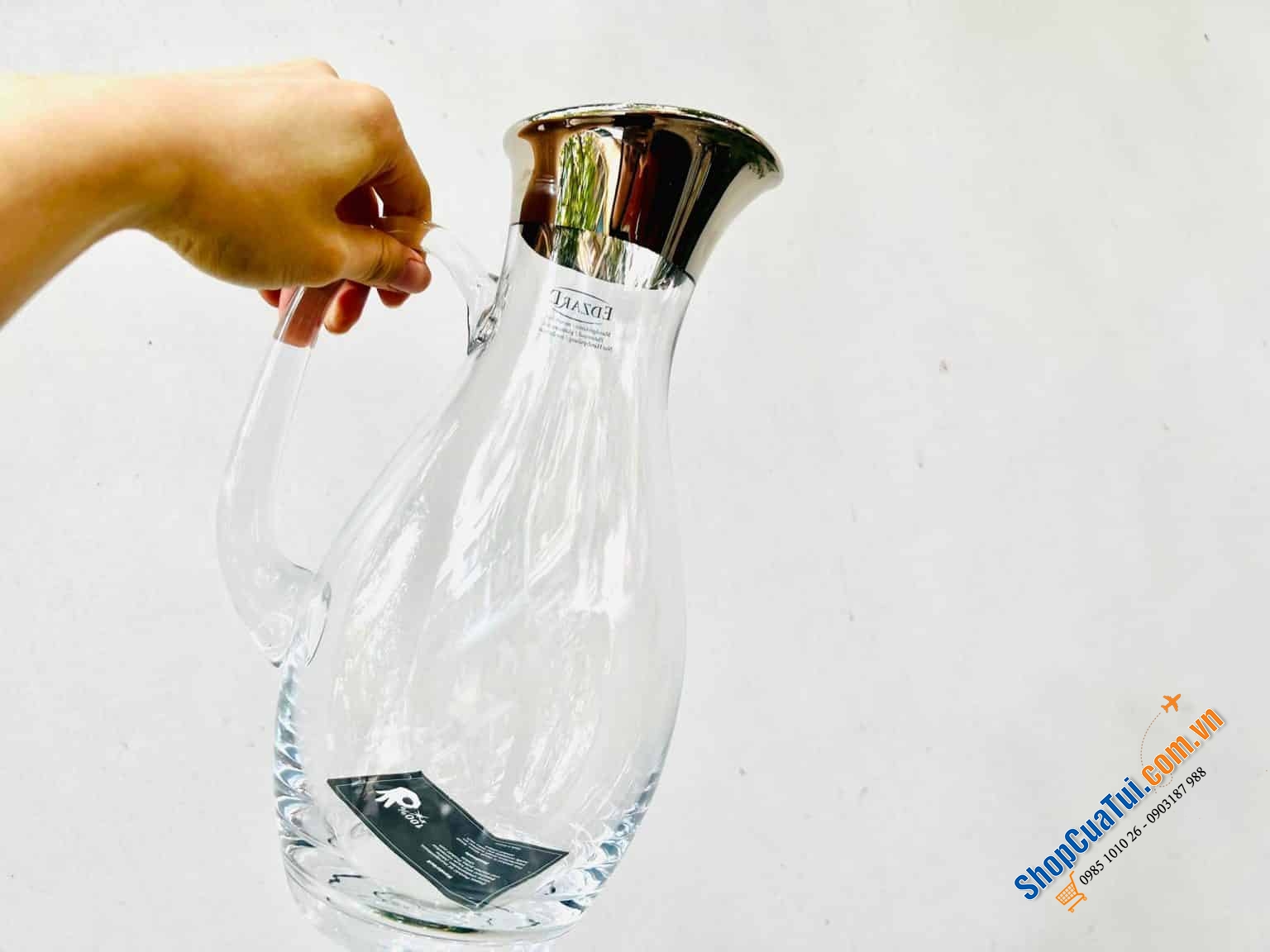 Bình đựng nước EDZARD Johnny thuỷ tinh pha lê viền bạch kim 1,8L - Bình nước đẹp