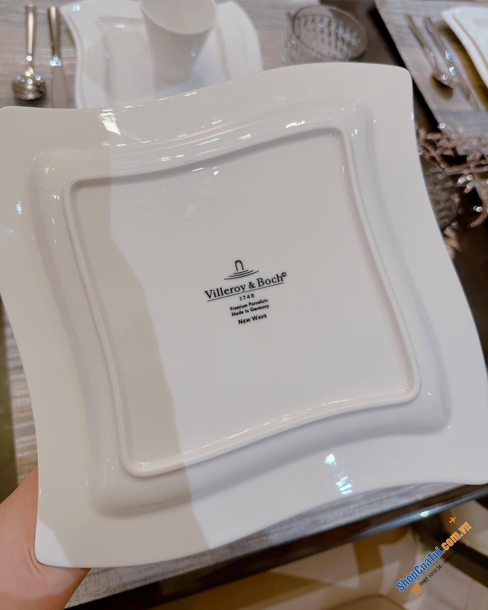 Sét đĩa cốc 12 món Villeroy Boch New Wave - Made in Germany - gồm 4 đĩa phục vụ, 4 đĩa salat & 4 cốc