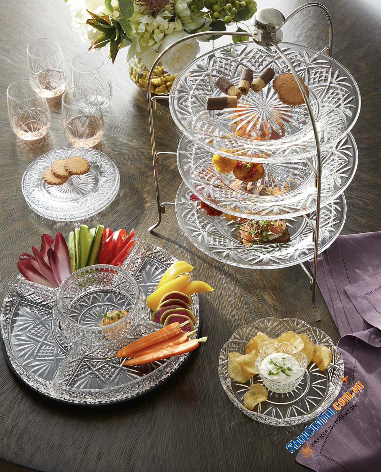 Khay ba tầng Dublin tròn - Dublin Three Tier Crystal Server