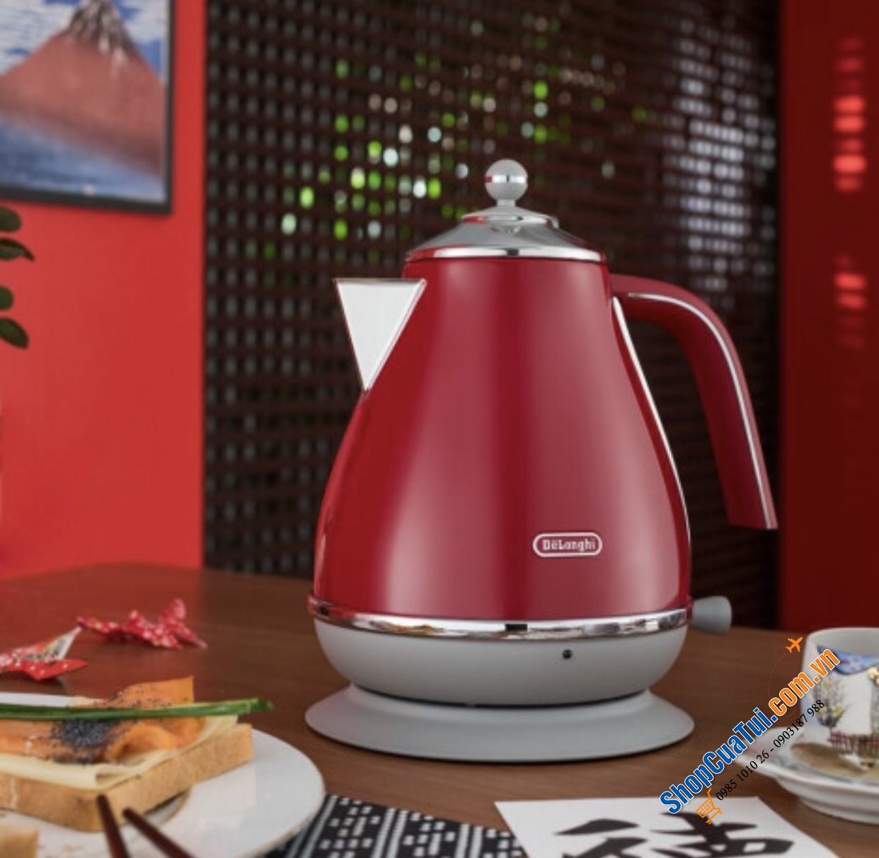 Ấm siêu tốc Delonghi Capitals KBOC 2001.R 1,7 Lít - Màu đỏ