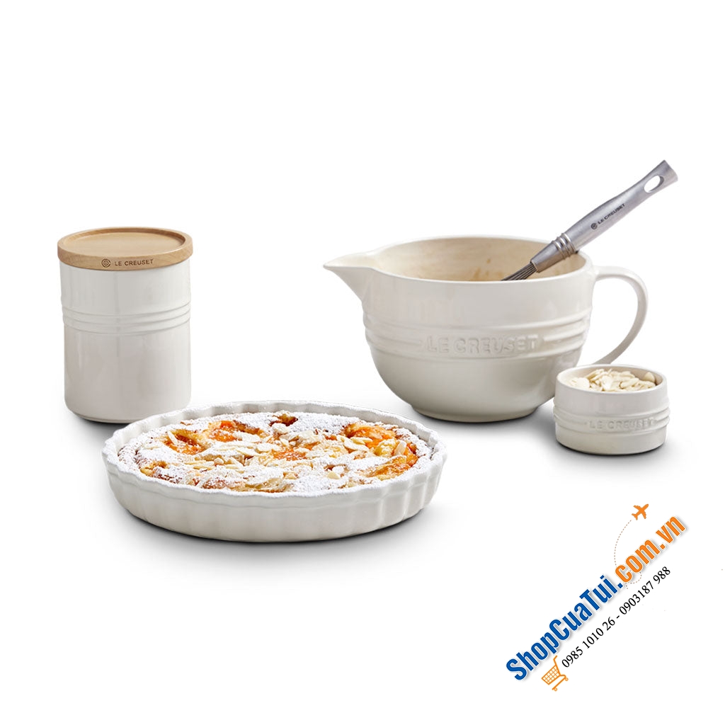 Ca rót Le Creuset 2 lít màu trắng Meringue - có thể dùng làm bát trộn, bình trộn - Made in Thái Lan