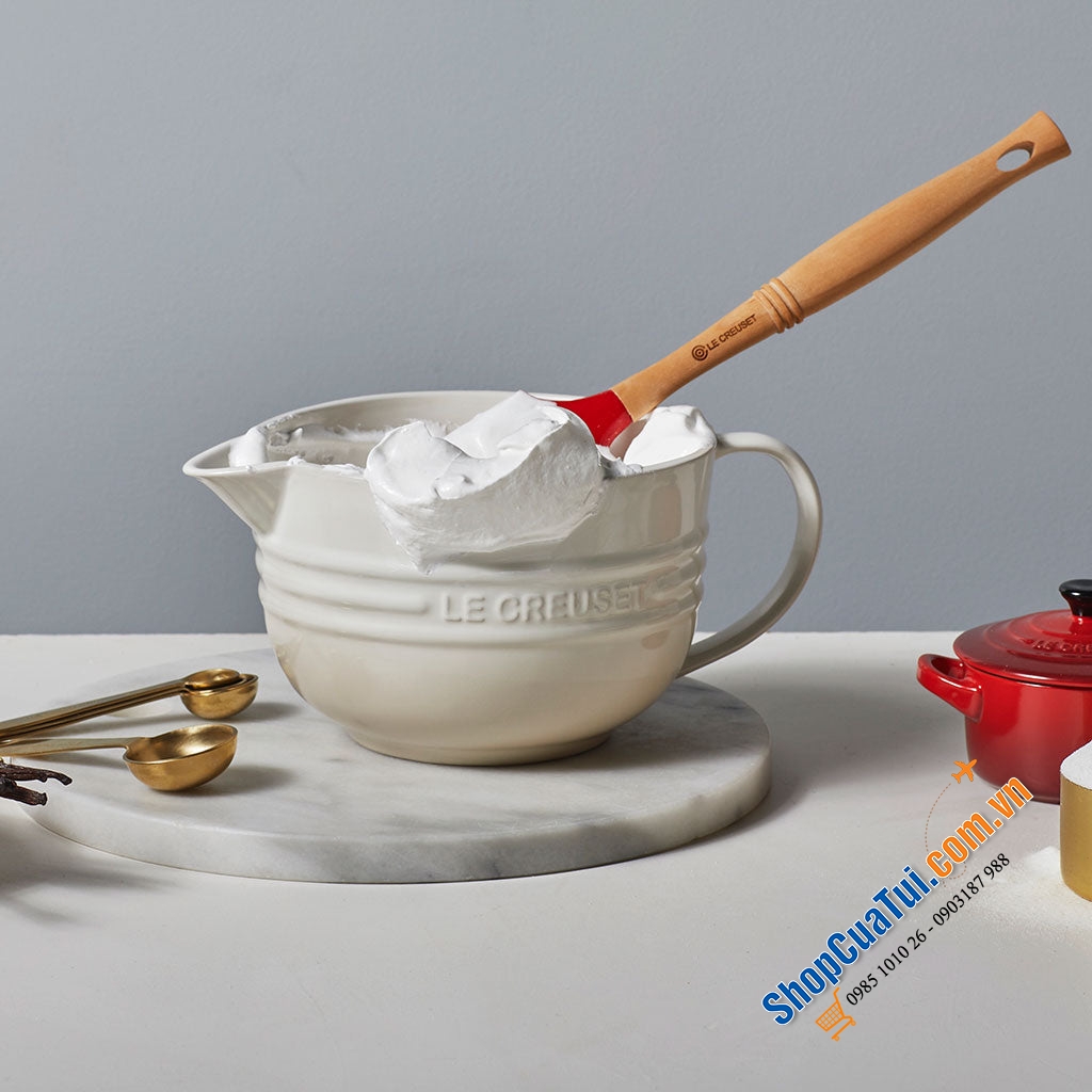 Ca rót Le Creuset 2 lít màu trắng Meringue - có thể dùng làm bát trộn, bình trộn - Made in Thái Lan