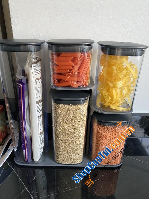 Set 5 hộp đựng đồ khô Joseph Podium 81071 -với giá để thông minh cực kỳ tiện dụng, dễ dàng xếp gọn và lấy ra