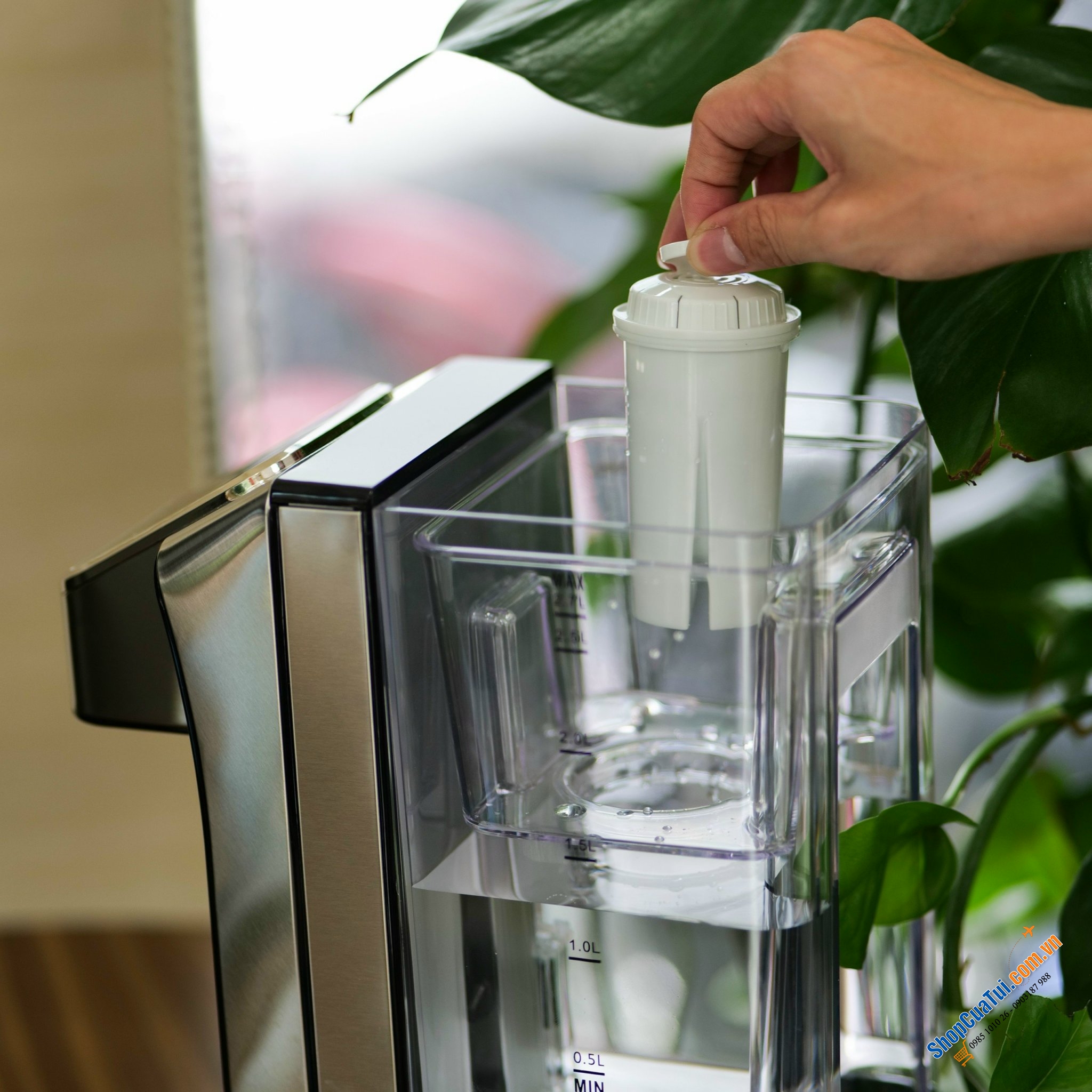 Bình thủy điện CASO HW770 2,7 L model 2024: chỉ 7 giây có nước nóng với 13 mức nhiệt từ 40 - 100°C, tiết kiệm điện