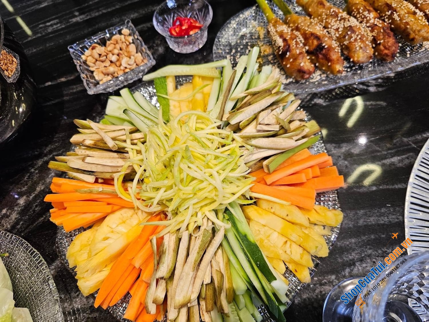 Đĩa IVV Diamante Cheese Platter 32cm  - Đĩa đựng phô mai Diamante thủy tinh IVV