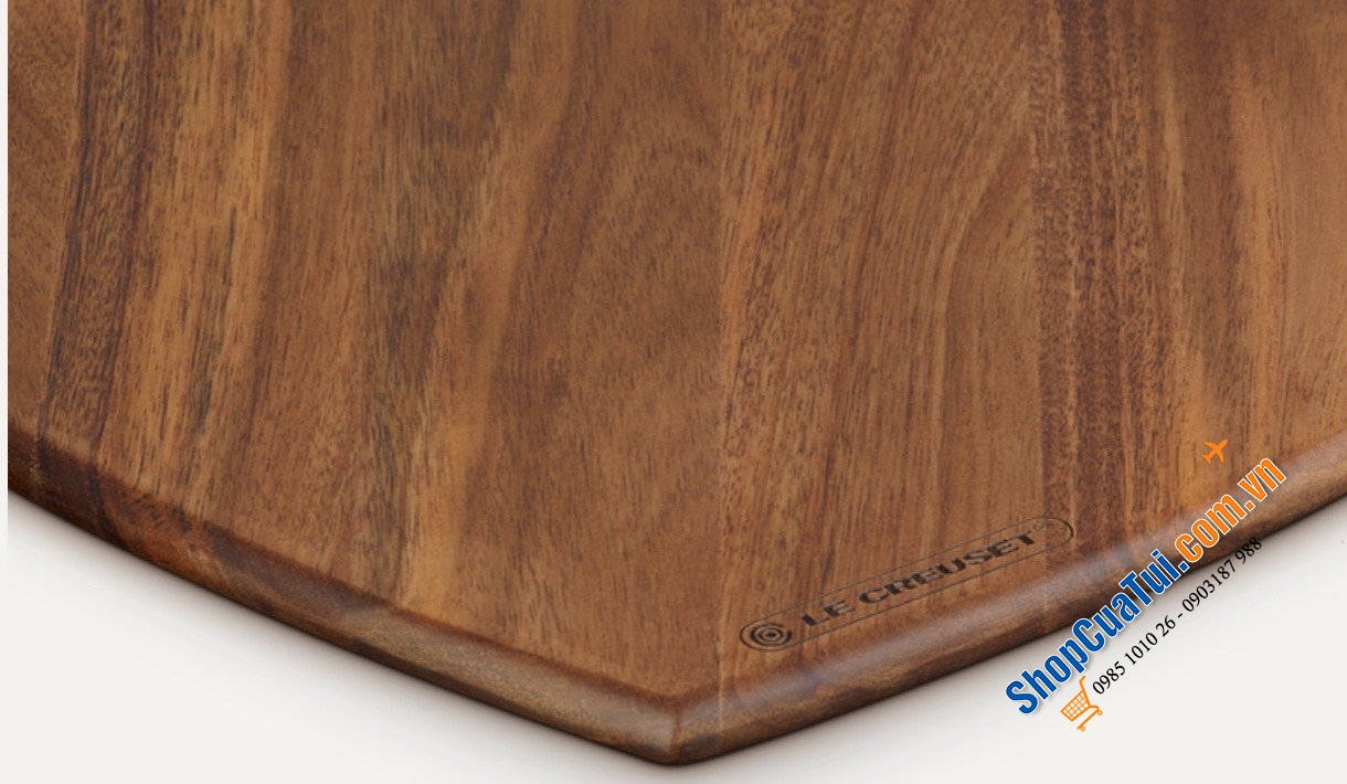 Thớt Le creuset làm từ gỗ keo với vân tự nhiên đẹp mắt hình trái tim hoặc hình oval