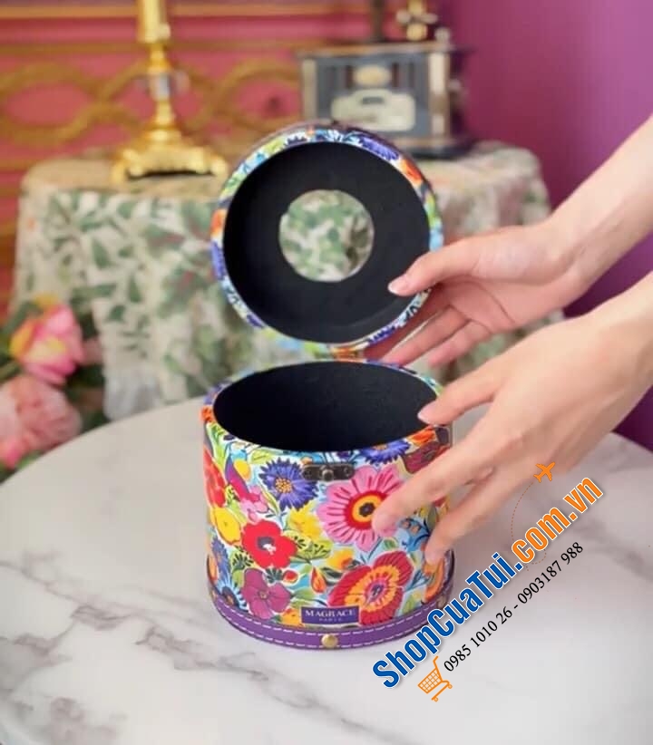 Hộp đựng giấy MAGRACE PARIS hình trụ tròn 14,5cm dáng Vintage phong cách cổ điển - Hoạ tiết hoa lá nhiệt đới đậm chất hội hoạ Châu Âu, vừa tinh tế vừa lãng mạn, có 3 mẫu